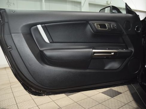 Used 2021 Ford Mustang Shelby GT500 w/ Technology Package RWD image 44
