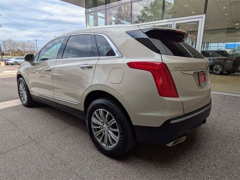 Used 2017 Cadillac XT5 Luxury w/ Driver Awareness Package image 3
