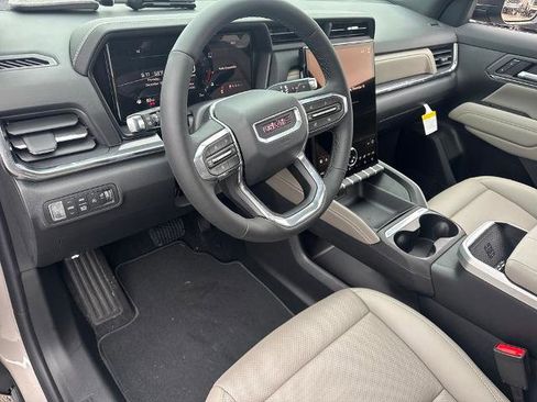 New 2026 GMC Terrain Elevation w/ Elevation Premium Package image 17