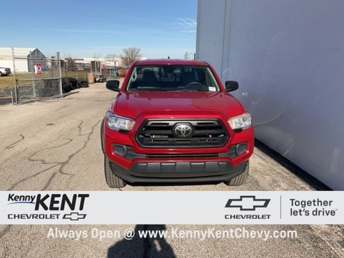 Used 2019 Toyota Tacoma SR w/ SX Package image 5