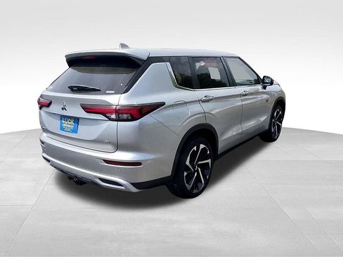 Used 2022 Mitsubishi Outlander SE AWD/4WD image 12
