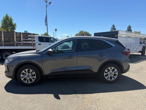 Used 2024 Ford Escape Active FWD image 2
