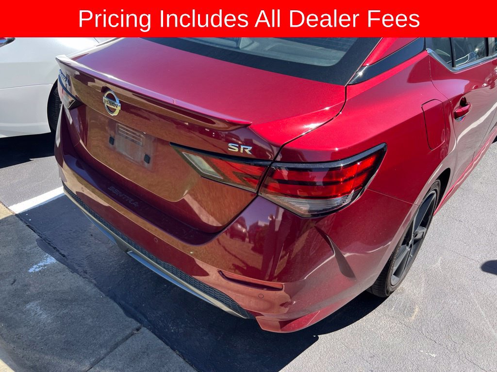 Used 2022 Nissan Sentra SR w/ Lighting Package FWD image 11