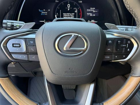 Certified 2025 Lexus RX 350 Premium AWD/4WD image 15