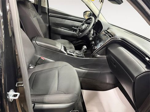Certified 2024 Hyundai Tucson SE image 15