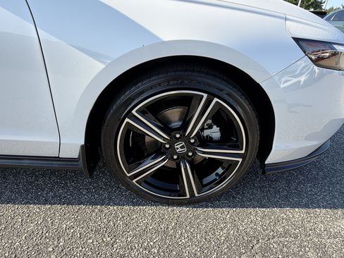 Certified 2024 Honda Accord Sport image 6