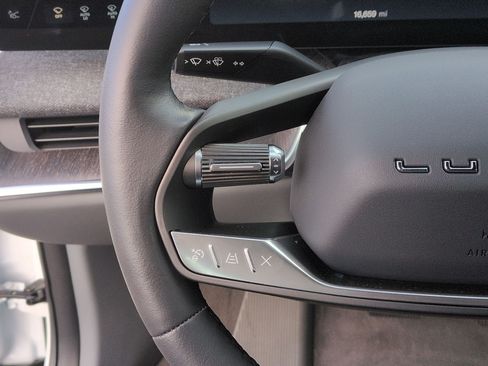 Used 2024 Lucid Air Touring AWD/4WD image 19