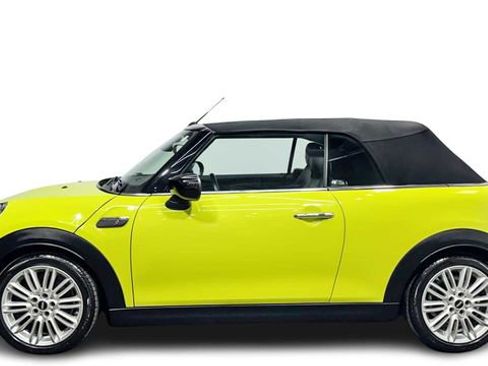Used 2022 MINI Cooper S image 1