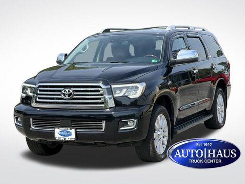Used 2021 Toyota Sequoia Platinum AWD/4WD image 1