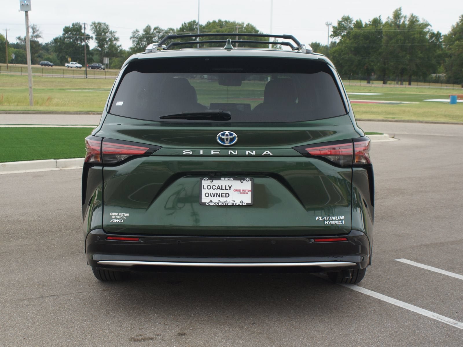 Used 2021 Toyota Sienna Platinum w/ Outdoor Package (TMS) AWD/4WD image 3