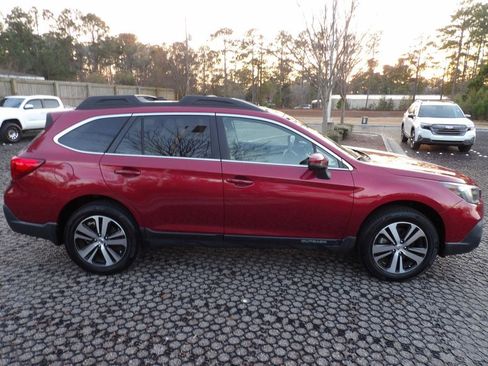 Used 2019 Subaru Outback 2.5i Limited w/ Popular Package #2 image 4