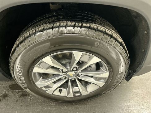 New 2026 Chevrolet Equinox LT w/ Convenience Package II image 8