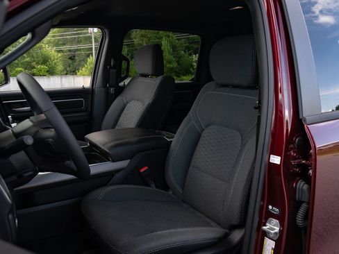 Used 2025 RAM 1500 Big Horn AWD/4WD image 15