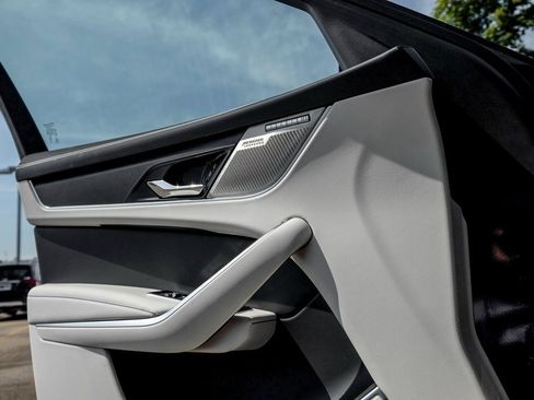 New 2026 Jaguar F-PACE R-Dynamic S image 11