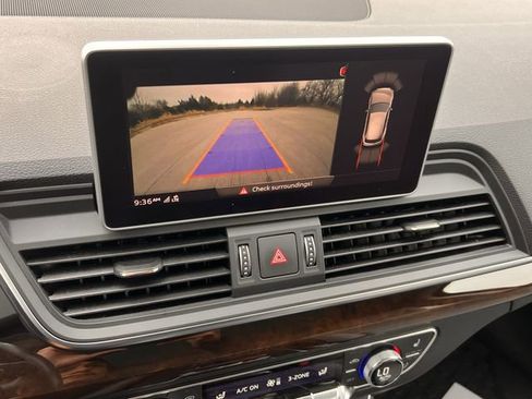 Used 2018 Audi Q5 2.0T Premium Plus w/ Premium Plus Package image 17