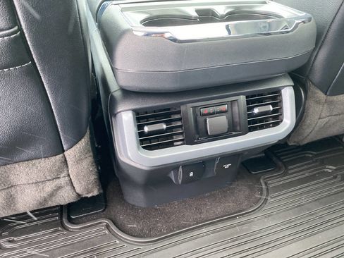 Used 2023 Ford F150 Lariat w/ Equipment Group 502A High image 19