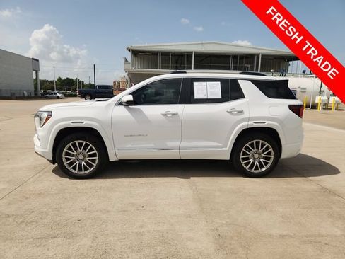 Used 2026 GMC Terrain Denali w/ LPO, Floor Liner Package AWD/4WD image 4