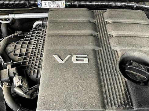 Used 2022 Nissan Frontier SV w/ Technology Package image 34