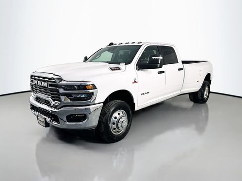 New 2026 RAM 3500 Big Horn AWD/4WD image 3