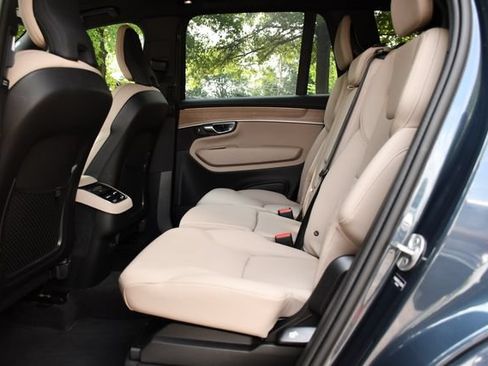 Used 2026 Volvo XC90 B6 Plus AWD/4WD image 15