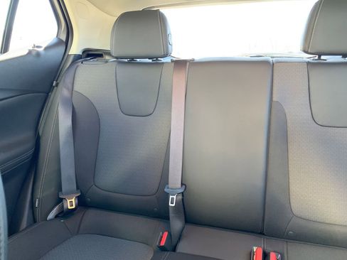 Used 2025 Buick Encore GX Preferred image 38