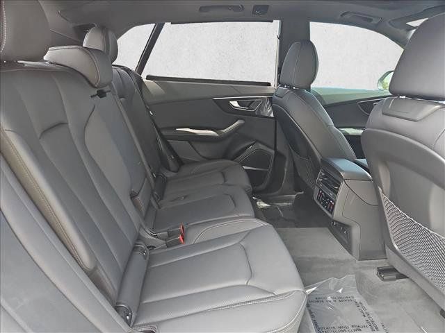 Used 2025 Audi Q8 Premium Plus AWD/4WD image 24