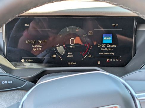 Used 2026 GMC Acadia Elevation w/ Elevation Premium Package FWD image 23