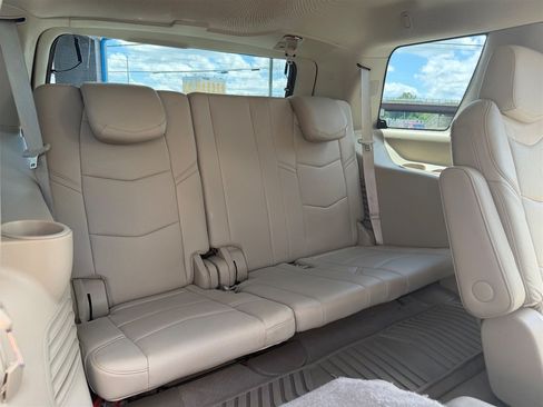 Used 2020 Cadillac Escalade Premium Luxury AWD/4WD image 45
