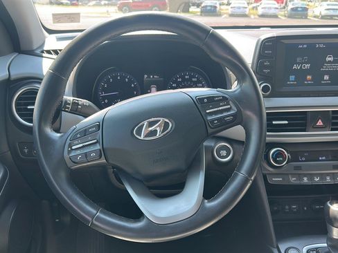 Used 2020 Hyundai Kona Limited FWD image 18