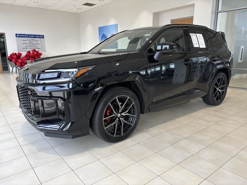 Used 2026 Toyota RAV4 AWD Plug-in Hybrid image 3
