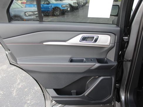 New 2026 Ford Explorer Active AWD/4WD image 19