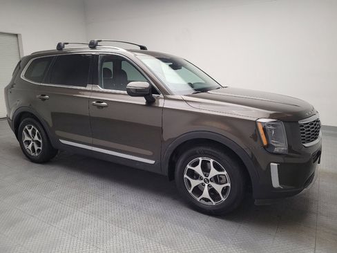 Used 2020 Kia Telluride EX FWD image 11