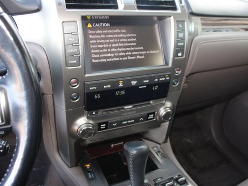 Used 2015 Lexus GX 460 Luxury image 22