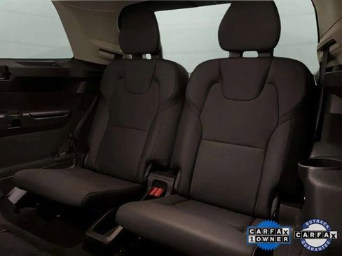 Used 2025 Volvo XC90 B6 Plus image 21
