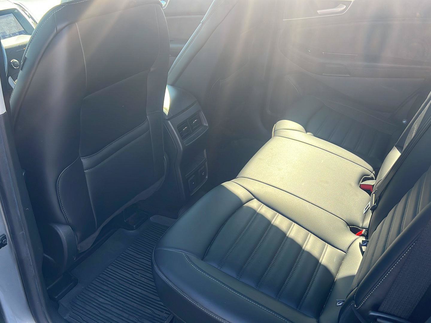 Used 2020 Ford Edge SEL w/ Convenience Package AWD/4WD image 13