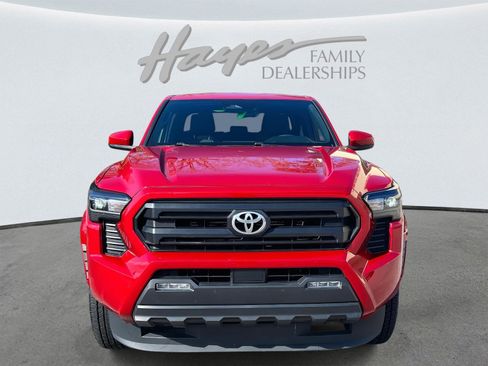 Used 2024 Toyota Tacoma SR5 image 31