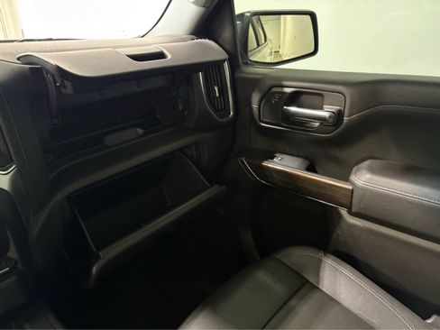 Used 2021 Chevrolet Silverado 1500 RST image 23