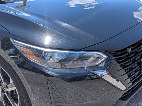 Used 2024 Nissan Sentra SV FWD image 10