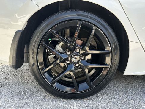 Used 2023 Honda Civic Sport image 5