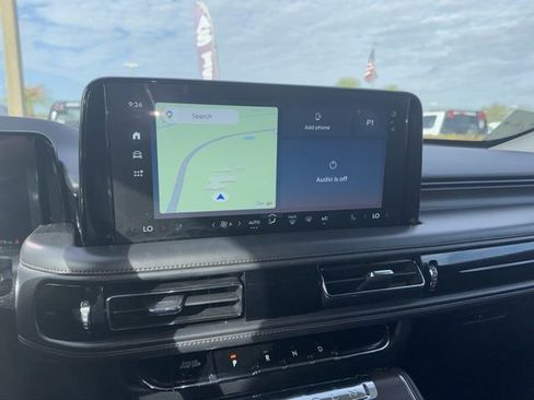 Used 2025 Lincoln Aviator Reserve w/ Luxury Package image 13