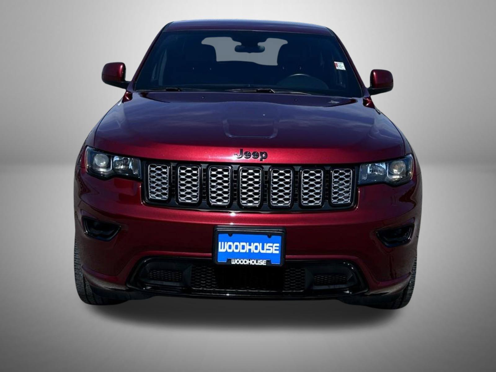 Used 2021 Jeep Grand Cherokee Laredo X AWD/4WD image 3