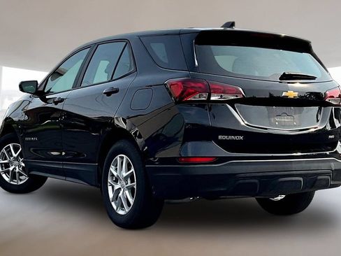 Used 2024 Chevrolet Equinox LS AWD/4WD image 4