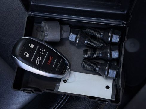 Used 2018 Alfa Romeo Stelvio AWD image 86