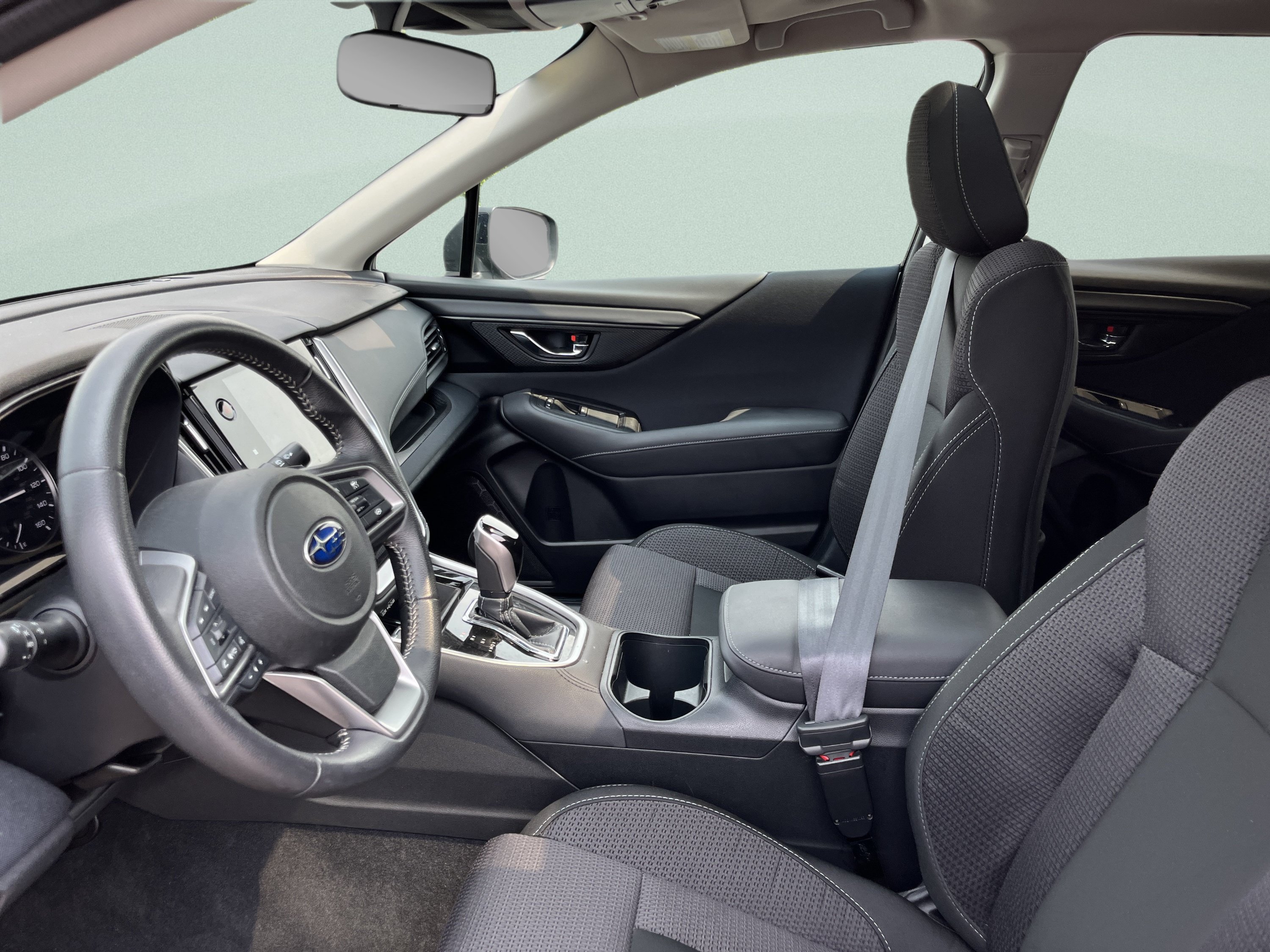 Used 2025 Subaru Outback Premium AWD/4WD image 13