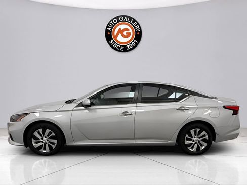 Used 2022 Nissan Altima 2.5 S FWD image 6