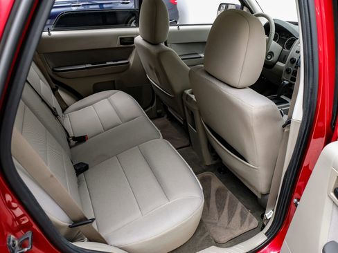 Used 2011 Ford Escape XLT image 36