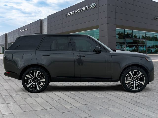 Used 2024 Land Rover Range Rover SE AWD/4WD image 6