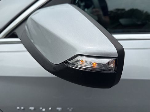 Used 2018 Chevrolet Malibu LT FWD image 28