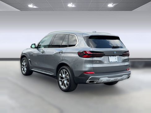 Certified 2026 BMW X5 xDrive40i AWD/4WD image 3