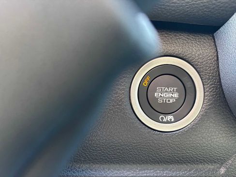 New 2026 RAM 2500 Laramie AWD/4WD image 24